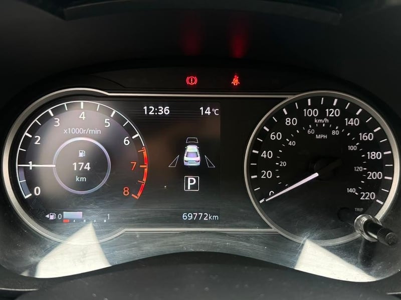 Nissan VERSA 2021 - Imagen 14 de 20