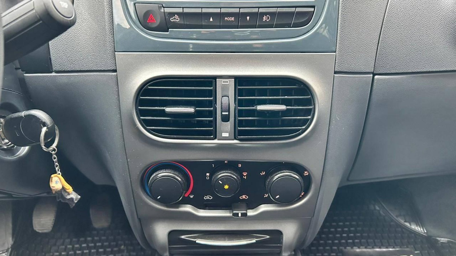RAM 700 2020 - Imagen 15 de 18