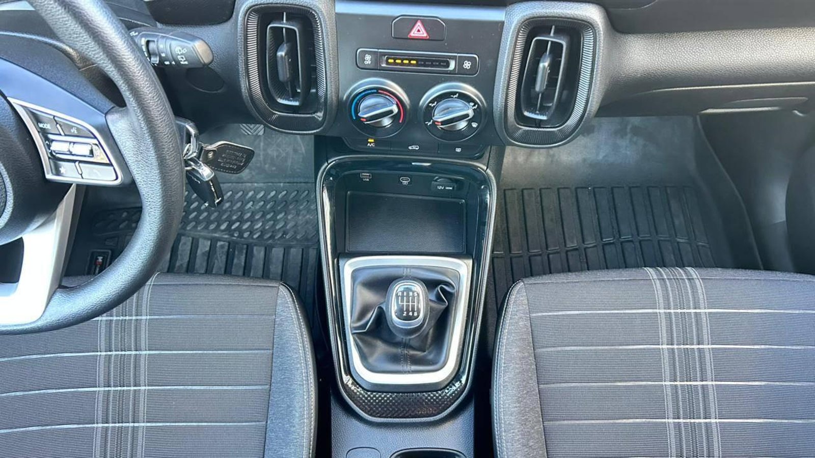 Kia Sonet 2025 - Imagen 15 de 20