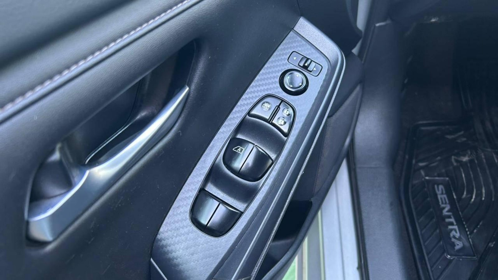 Nissan Sentra 2022 - Imagen 7 de 20