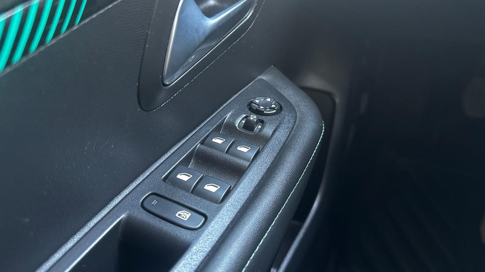 Peugeot 208 2023 - Imagen 16 de 17