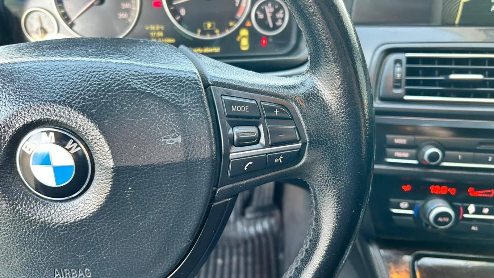 BMW 528I 2012 - Imagen 18 de 20