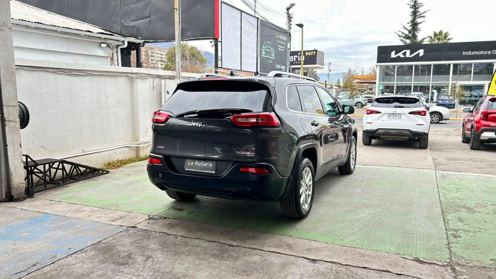 Jeep Cherokee 2016 - Foto 3 de 20