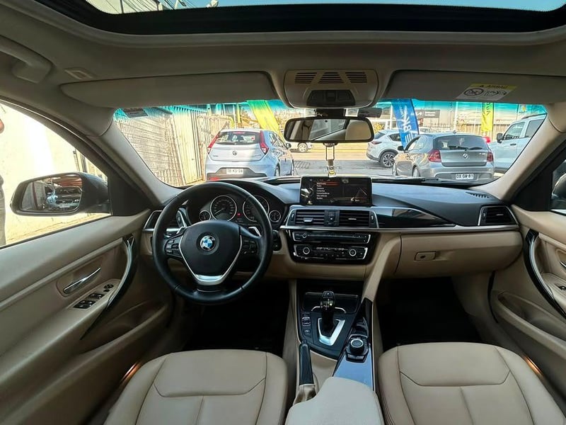 BMW 320I 2016 - Imagen 8 de 20