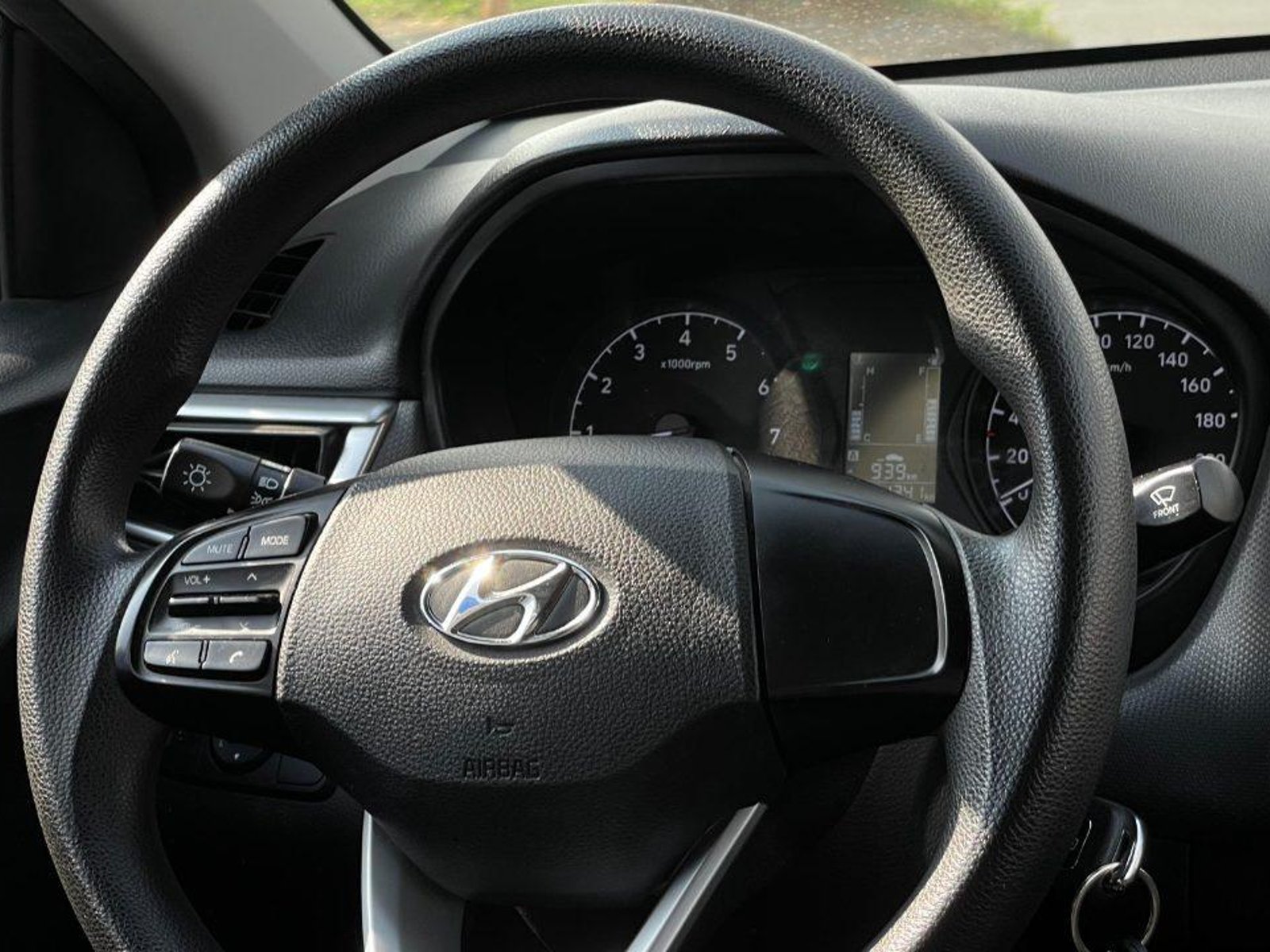 Hyundai VERNA 2020 - Foto 5 de 13