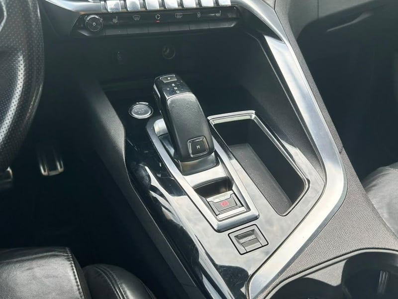 Peugeot 3008 2018 - Imagen 14 de 20