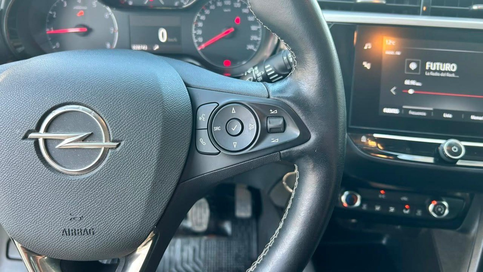 Opel CORSA 2022 - Imagen 16 de 20