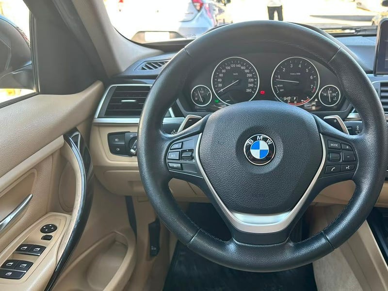 BMW 320I 2016 - Imagen 6 de 20