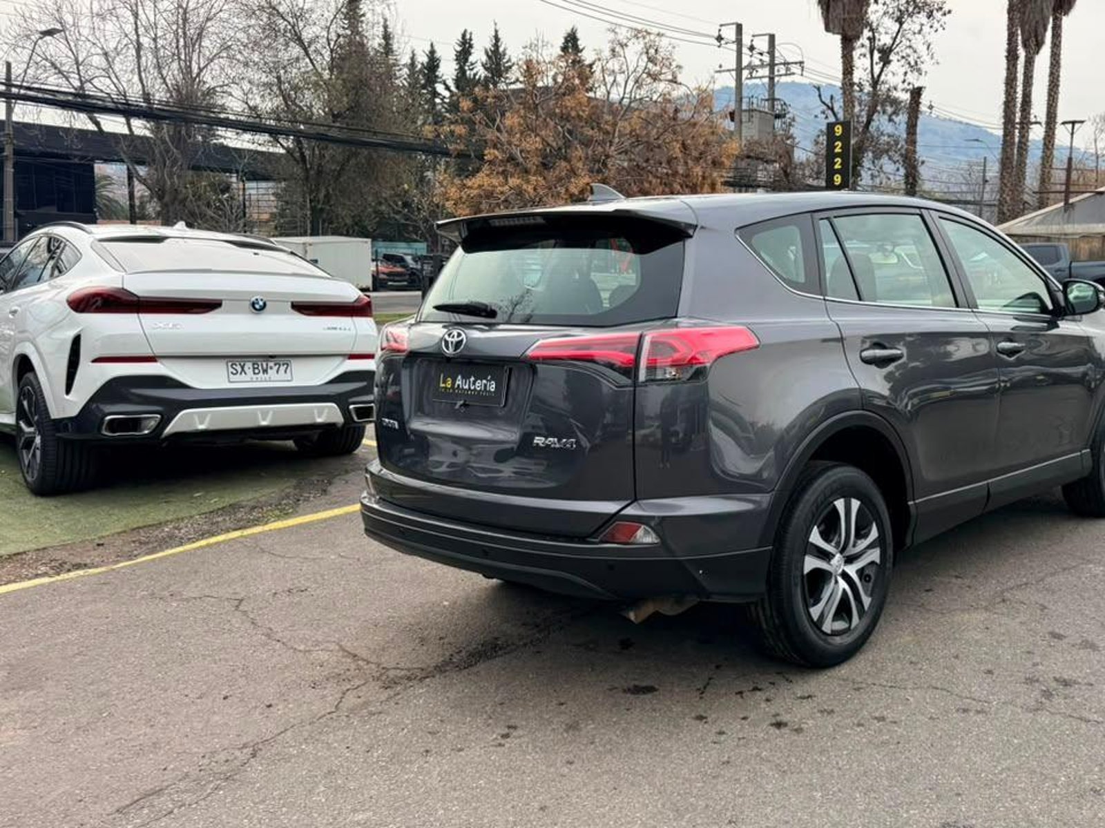 Toyota RAV4 A 2019 - Foto 4 de 20
