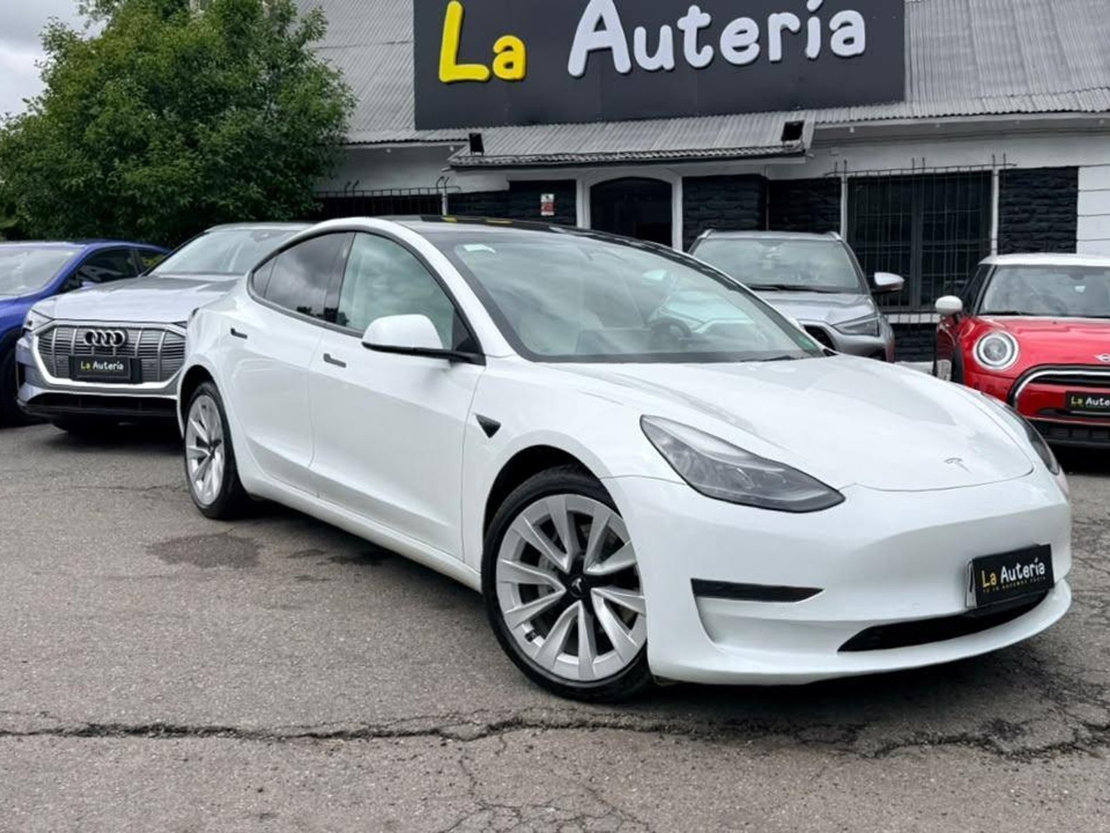 Tesla 3 2021 - Foto 2 de 19