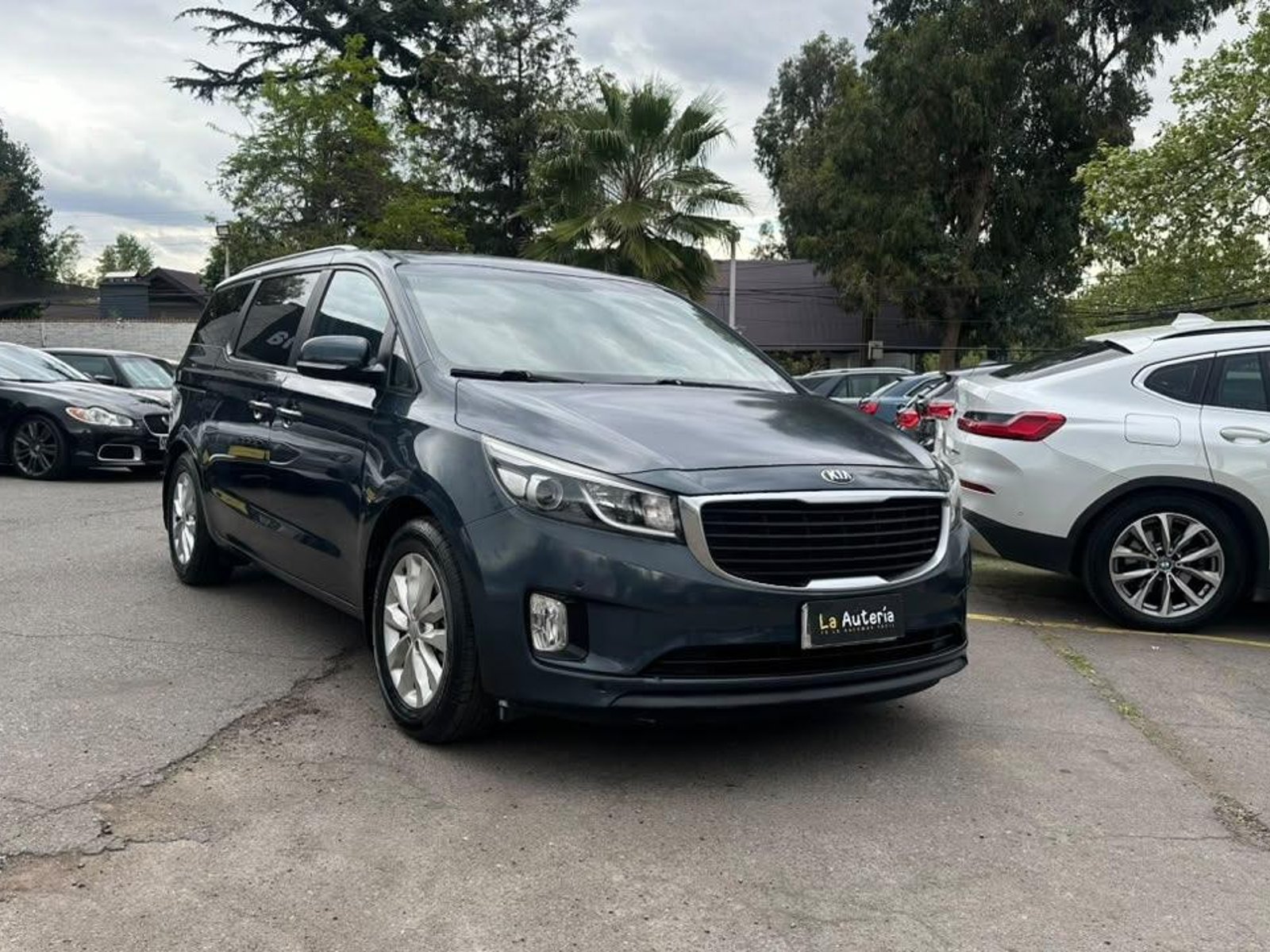 Kia Grand Carnival 2016 - Foto 2 de 20