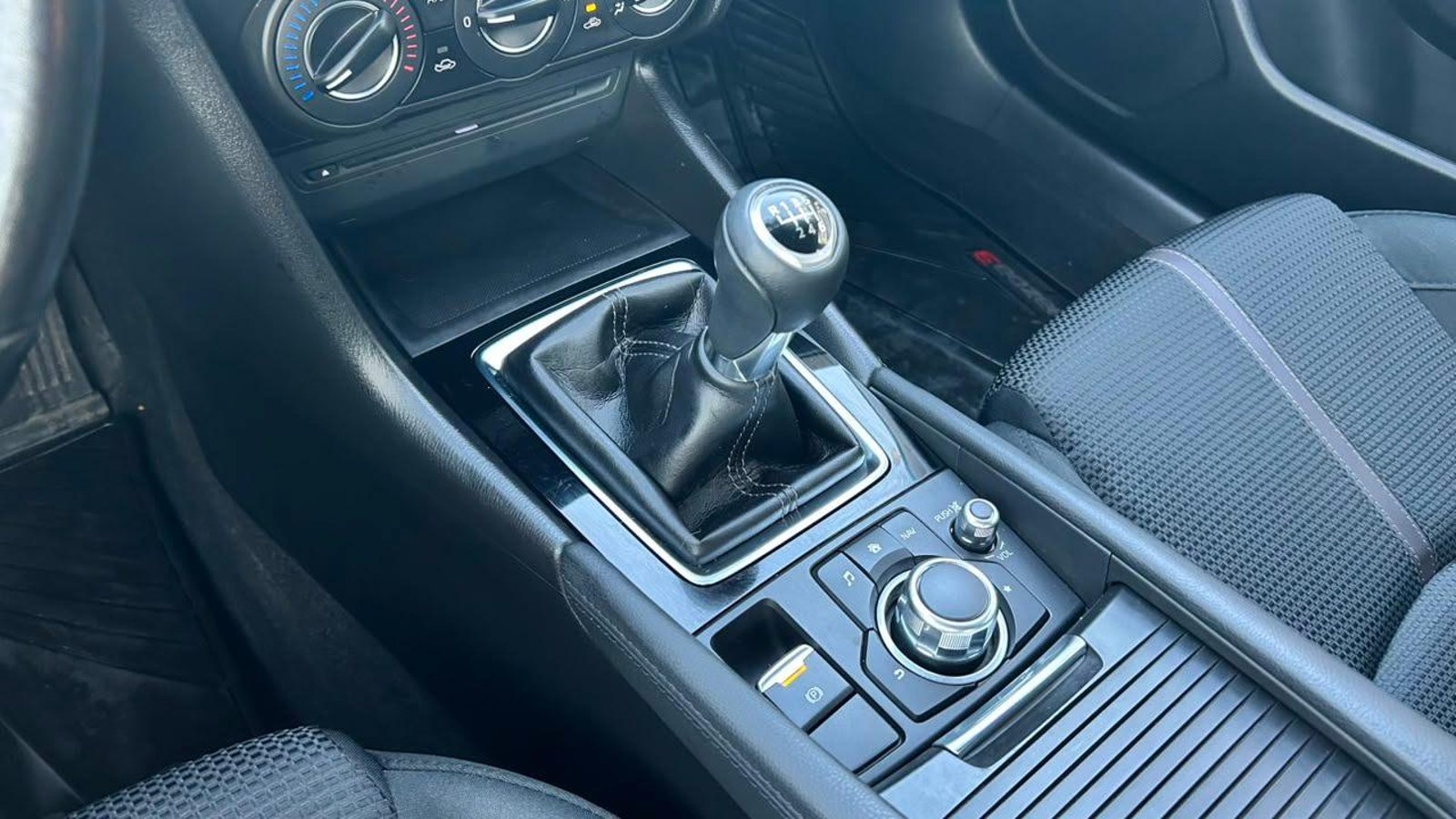Mazda 3 2018 - Imagen 14 de 20