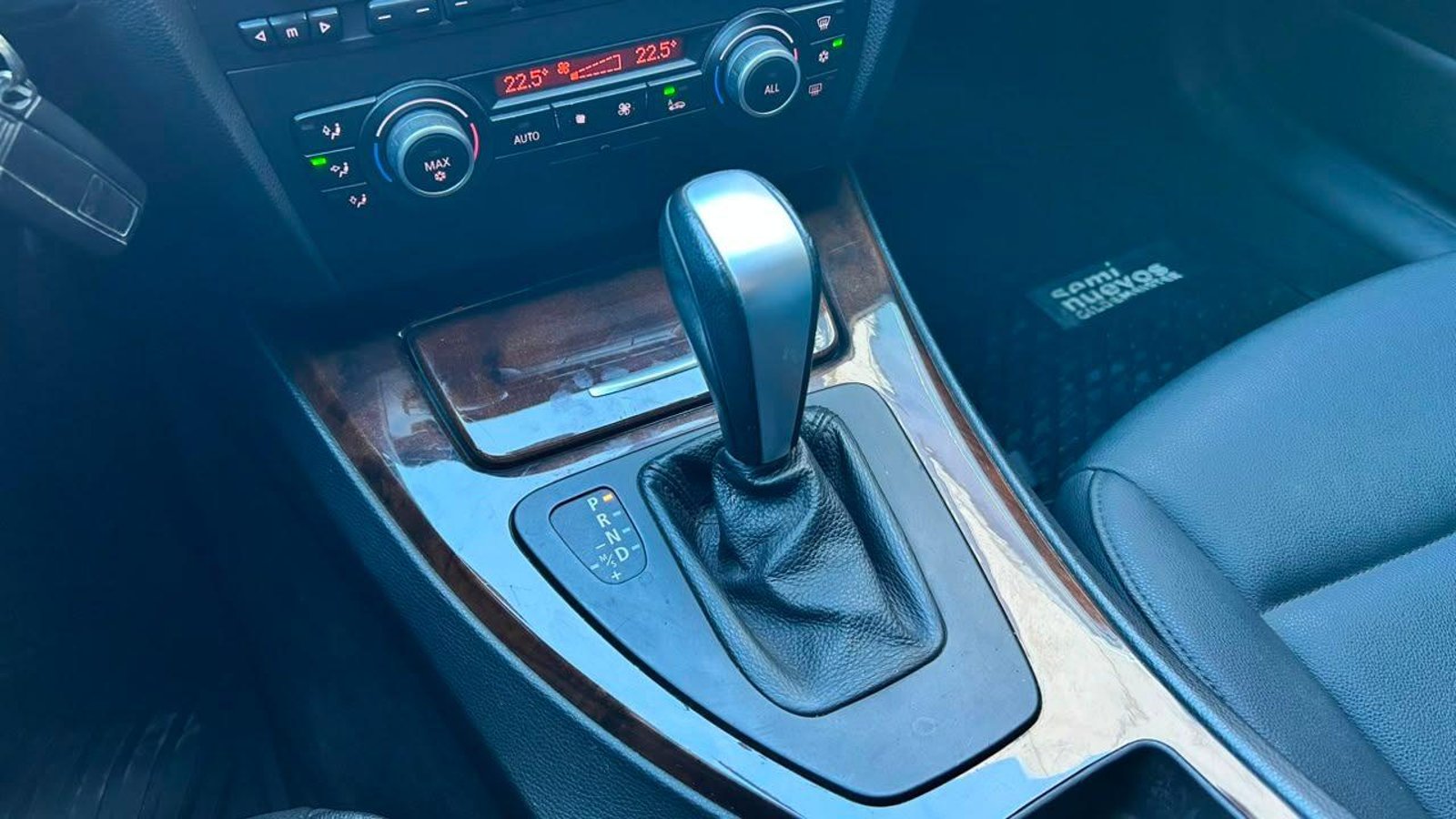 BMW 316I 2012 - Imagen 13 de 20