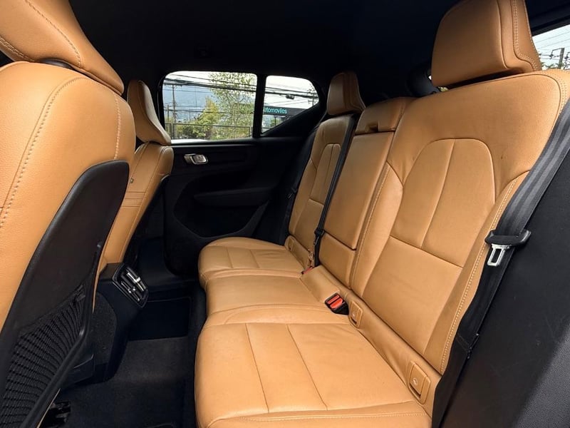 Volvo XC40 2021 - Imagen 7 de 20