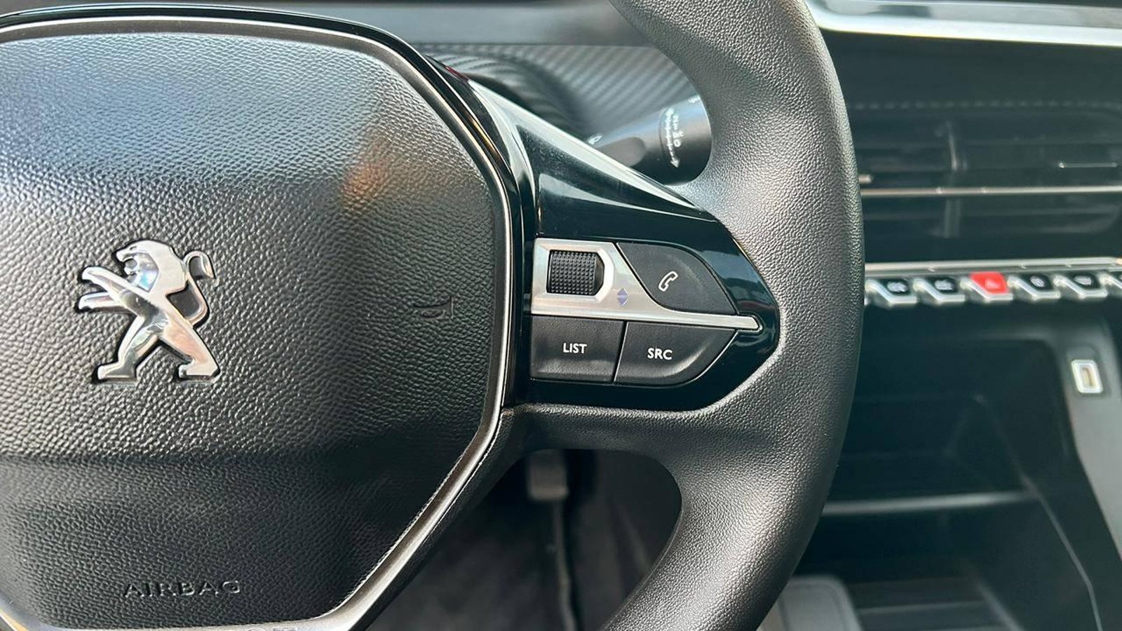 Peugeot 208 2024 - Imagen 16 de 20