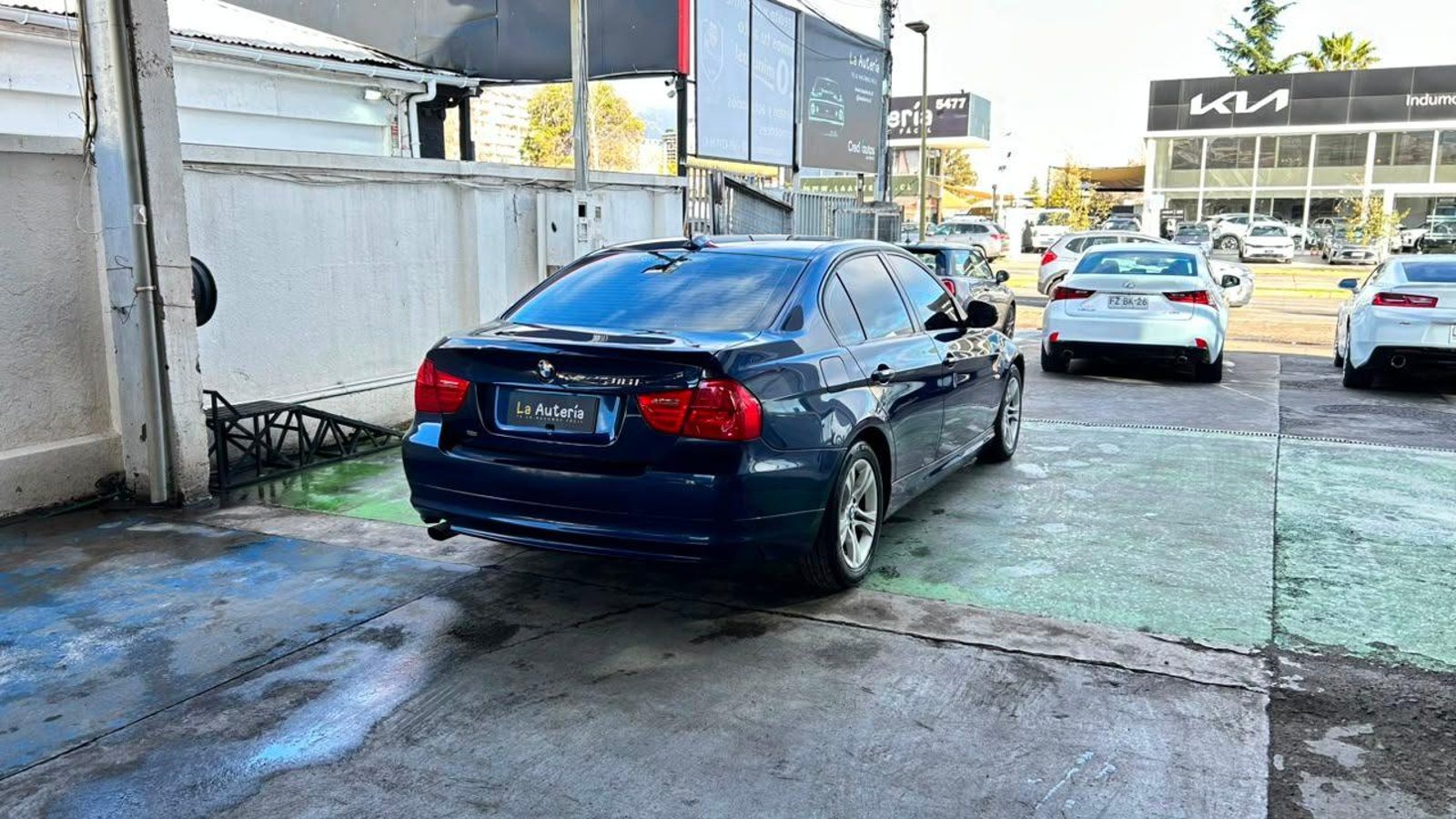 BMW 316I 2012 - Imagen 3 de 20