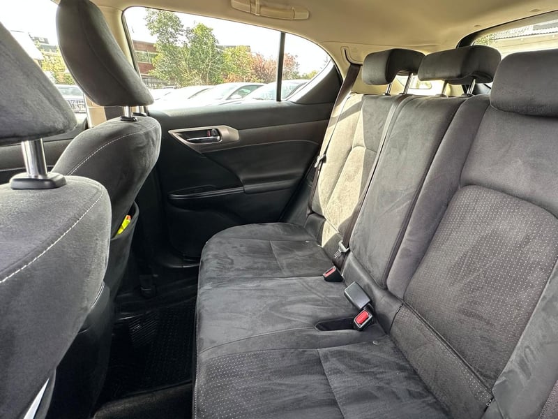 Lexus CT200H 2018 - Imagen 6 de 20