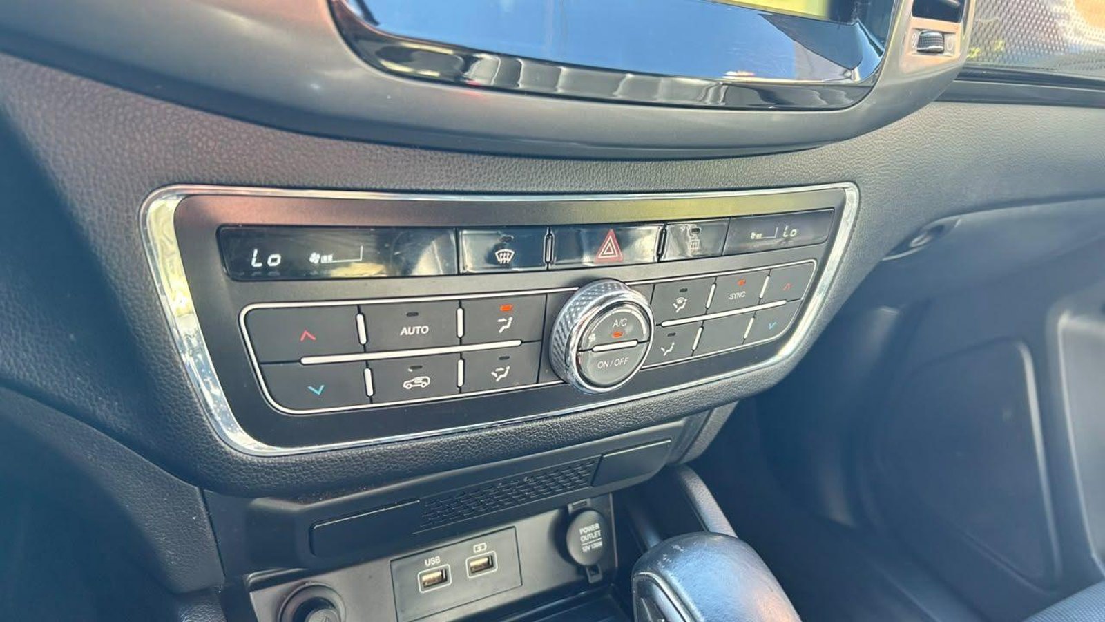 SsangYong MUSSO GRAND 2023 - Imagen 18 de 20