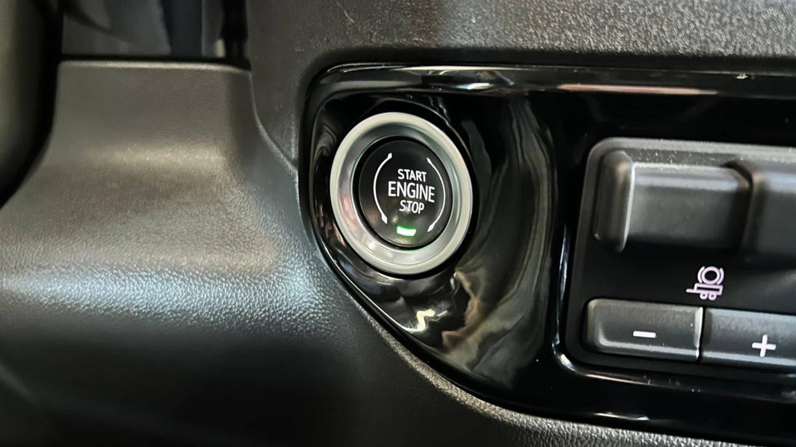 Chevrolet Silverado 2024 - Imagen 14 de 20