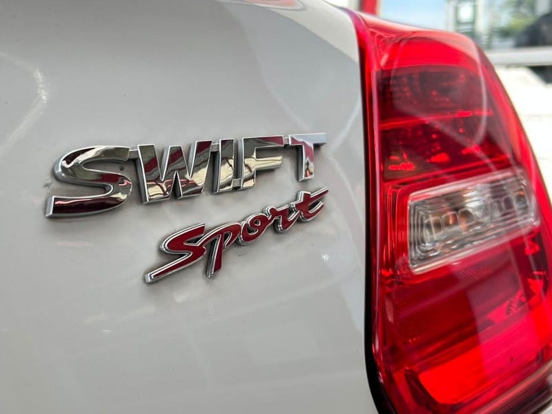 Suzuki SWIFT 2023 - Imagen 6 de 20
