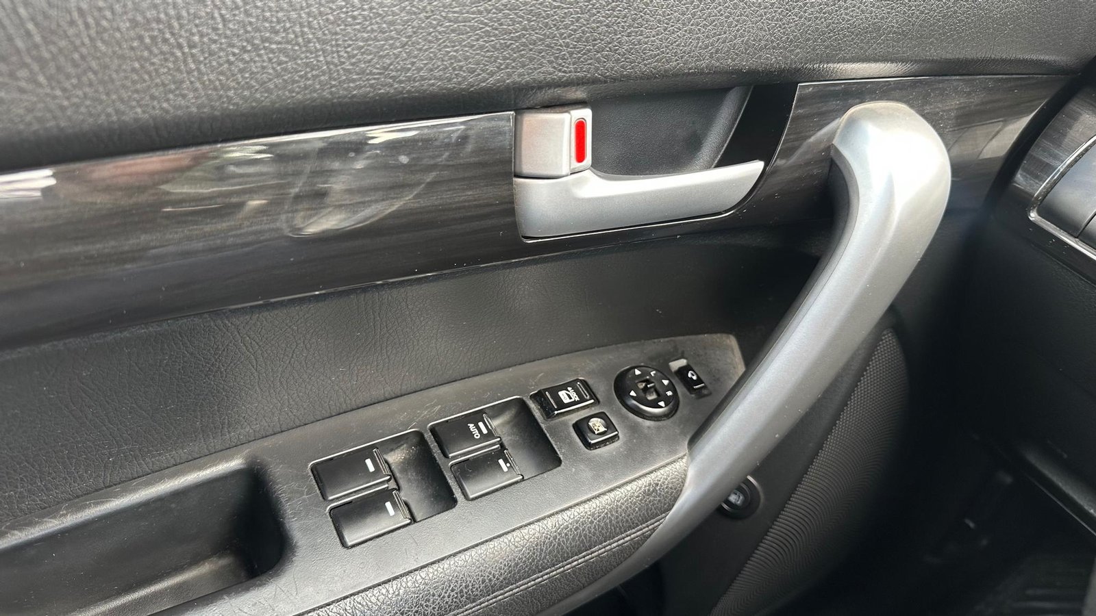 Kia SORENTO 2012 - Imagen 16 de 18
