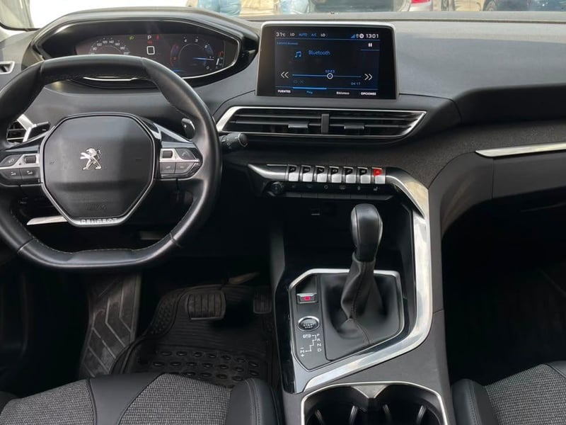 Peugeot 5008 2021 - Imagen 6 de 17