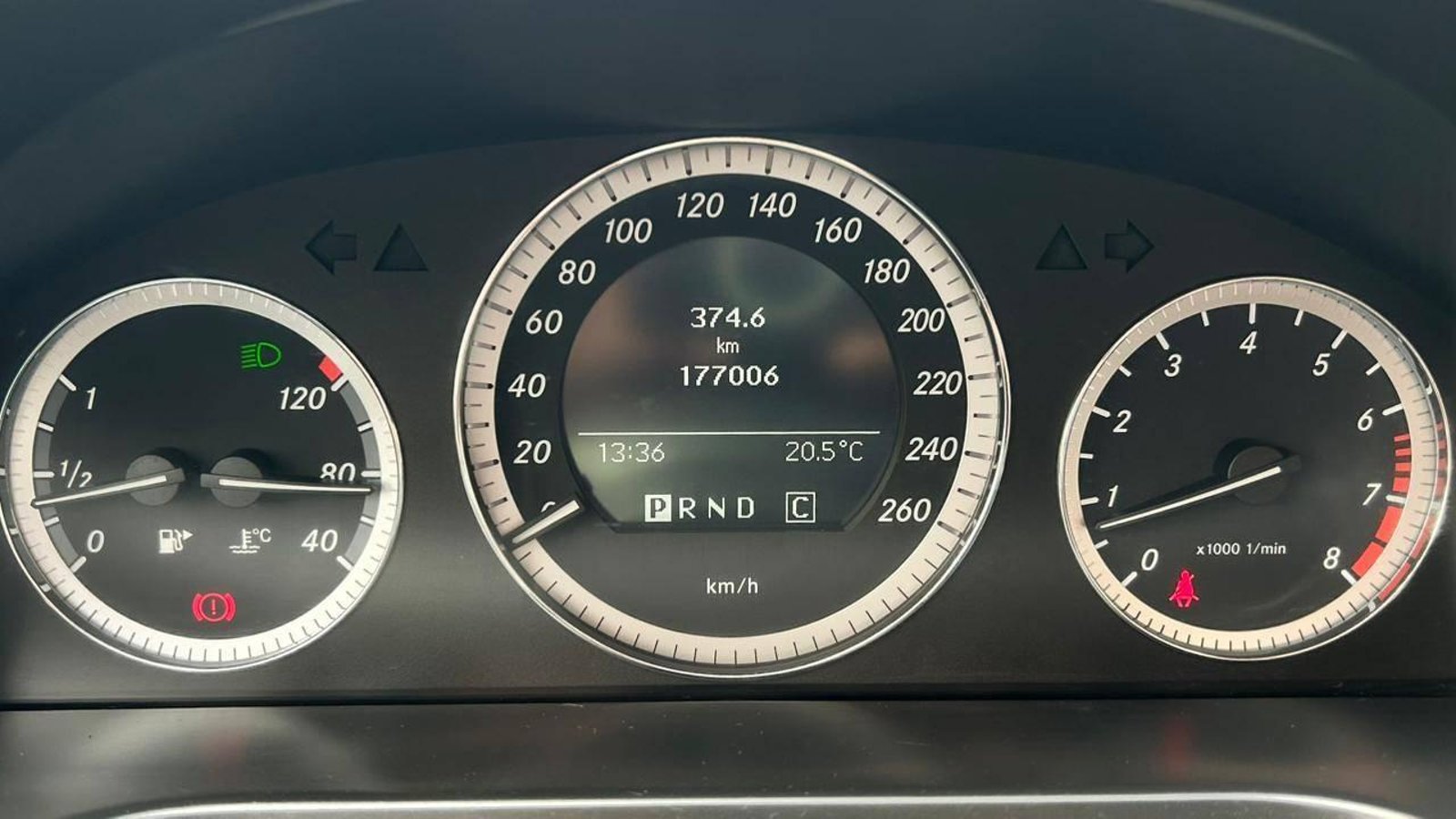 Mercedes-Benz C180 2011 - Imagen 8 de 20