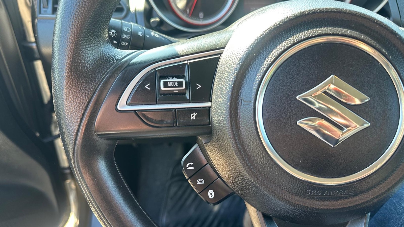 Suzuki SWIFT 2022 - Imagen 15 de 20