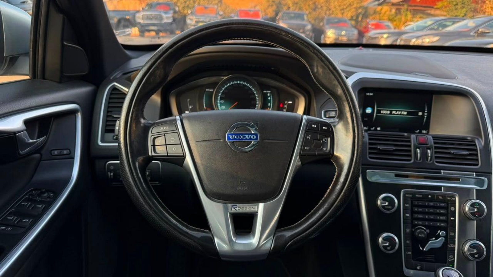 VOLVO XC60 2016 - Imagen 9 de 20