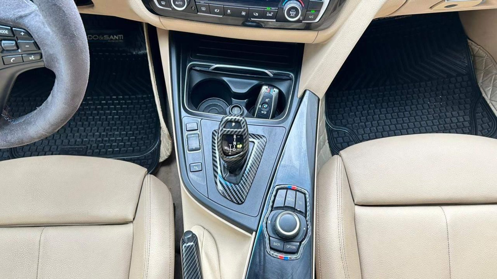 BMW 320i 2017 - Imagen 13 de 20