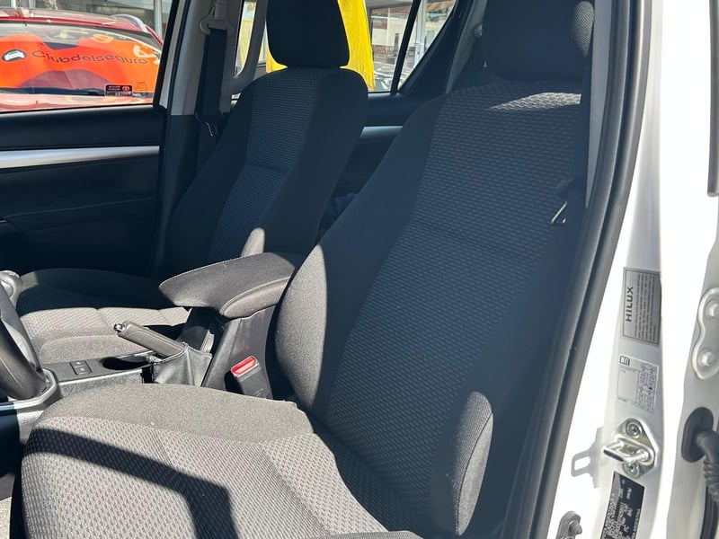 Toyota Hilux 2025 - Imagen 8 de 20