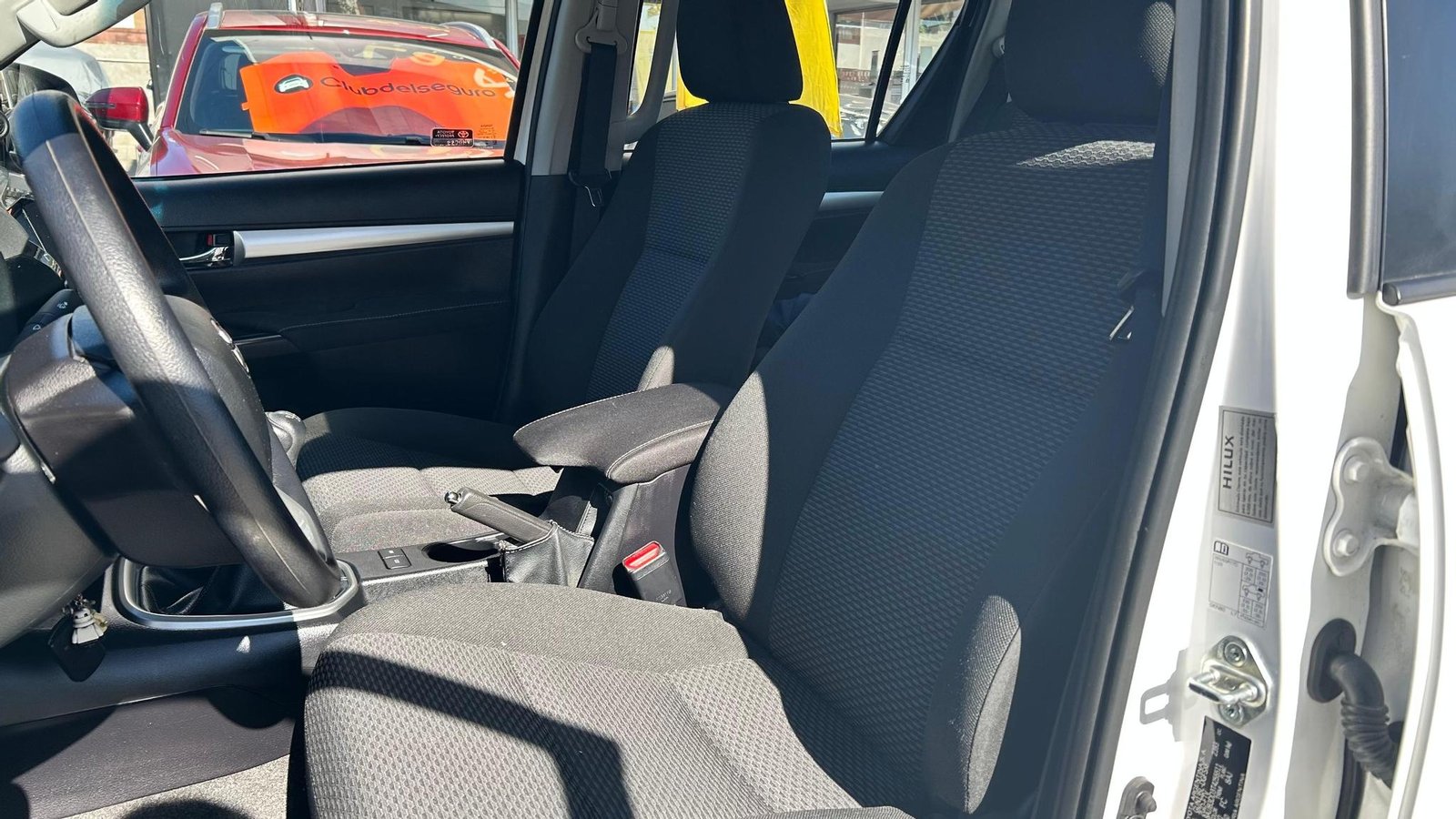Toyota Hilux 2025 - Imagen 8 de 20