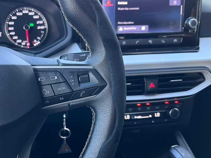 SEAT IBIZA 2023 - Imagen 13 de 16