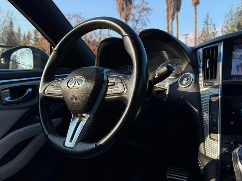 Infiniti Q60 COUPE 3.0 AUT 2018 - Imagen 11 de 20
