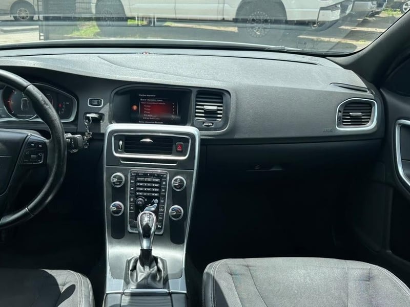 Volvo S60 2019 - Imagen 6 de 20