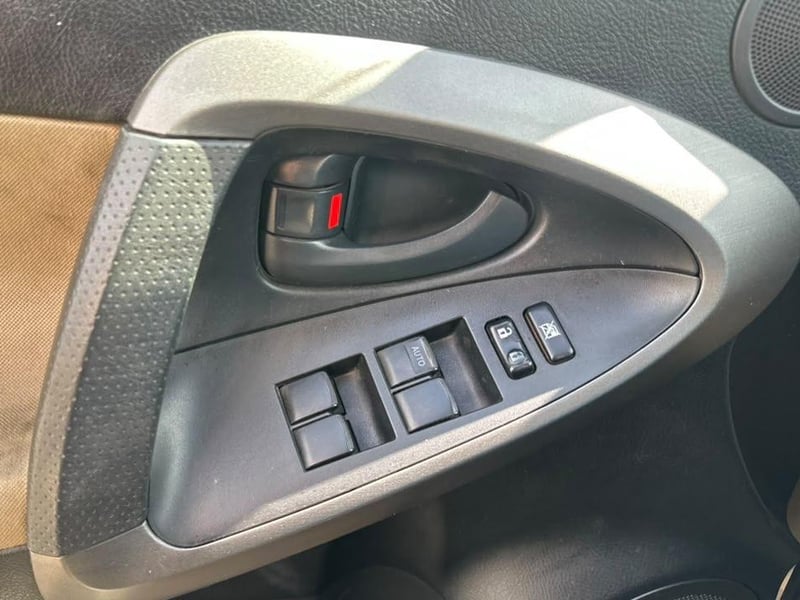 Toyota RAV4 2010 - Imagen 16 de 20