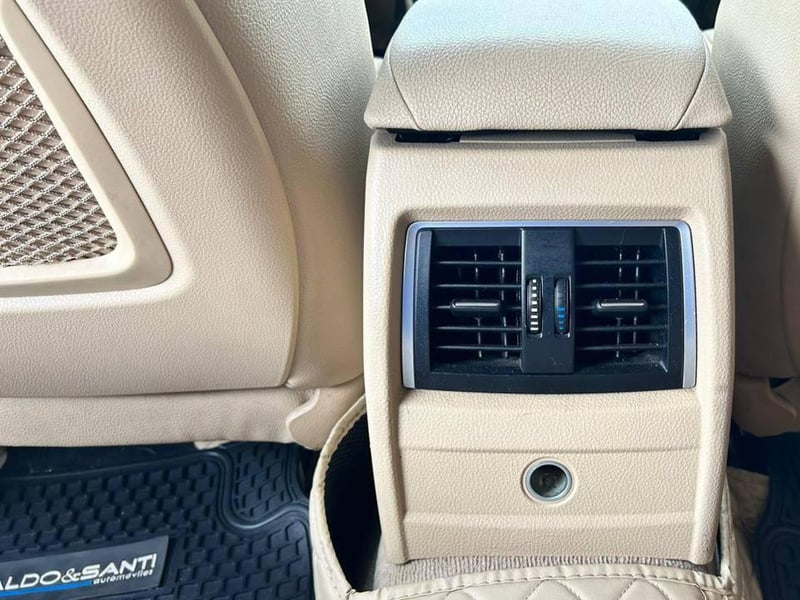 BMW 320i 2017 - Imagen 15 de 20