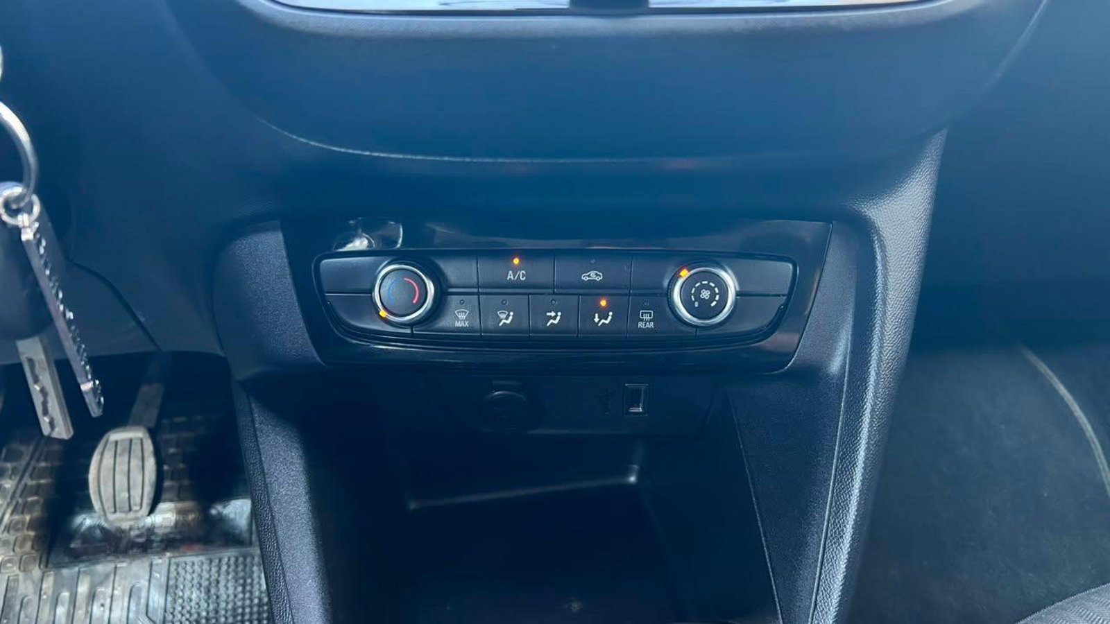 Opel CORSA 2022 - Imagen 14 de 20