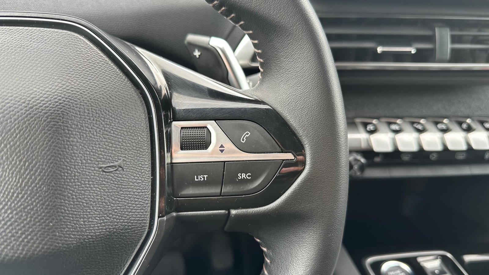 Peugeot 3008 1.5 2025 - Imagen 12 de 20