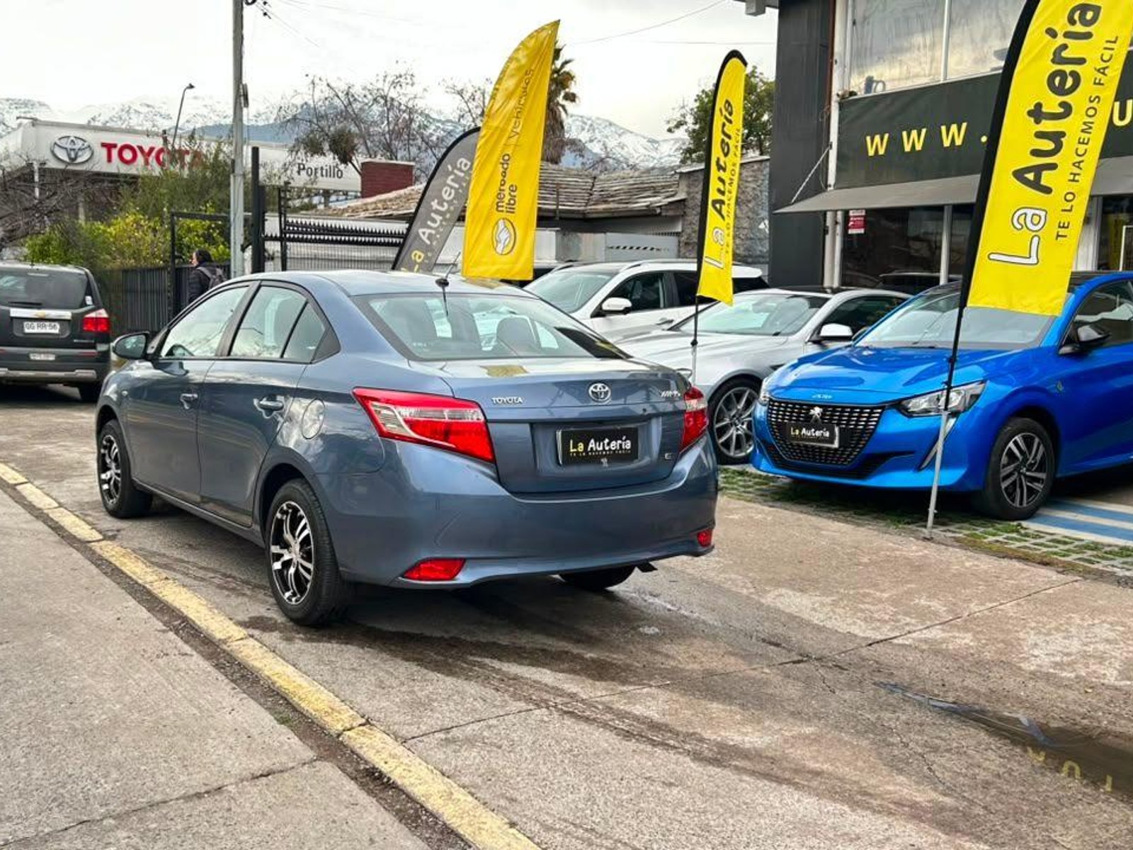 Toyota Yaris 2017 - Foto 4 de 20