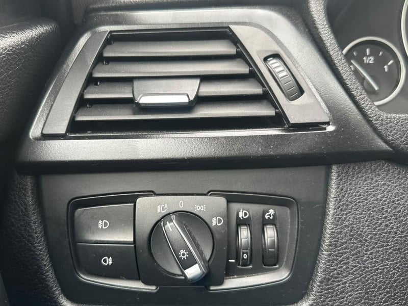 BMW 320I 2013 - Imagen 19 de 20