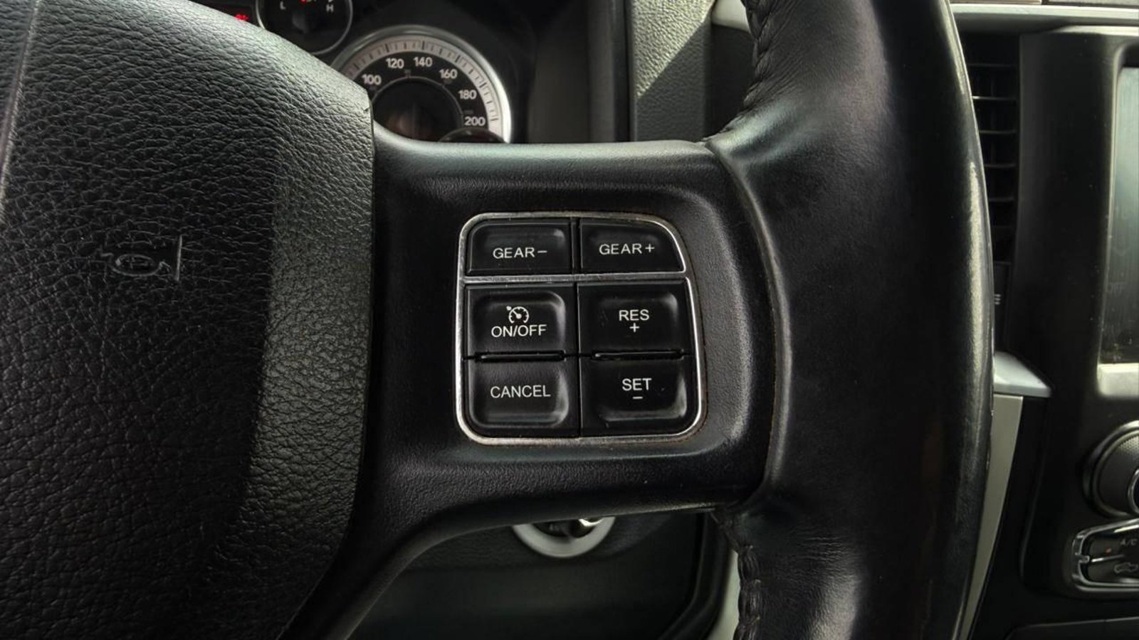 Dodge RAM 1500 2017 - Imagen 18 de 20
