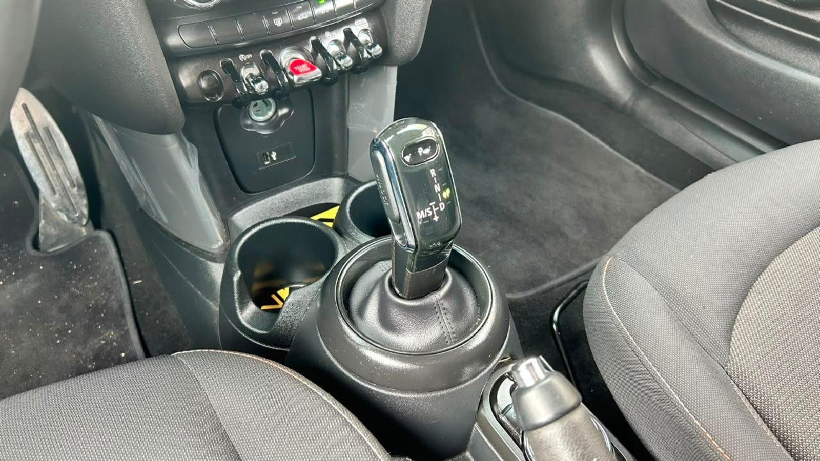 Mini Cooper F56 2023 - Imagen 13 de 20