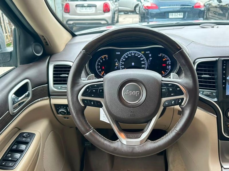 Jeep Grand Cherokee 2018 - Imagen 9 de 20