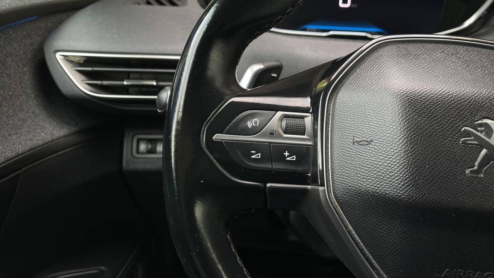 Peugeot 5008 2022 - Imagen 10 de 16