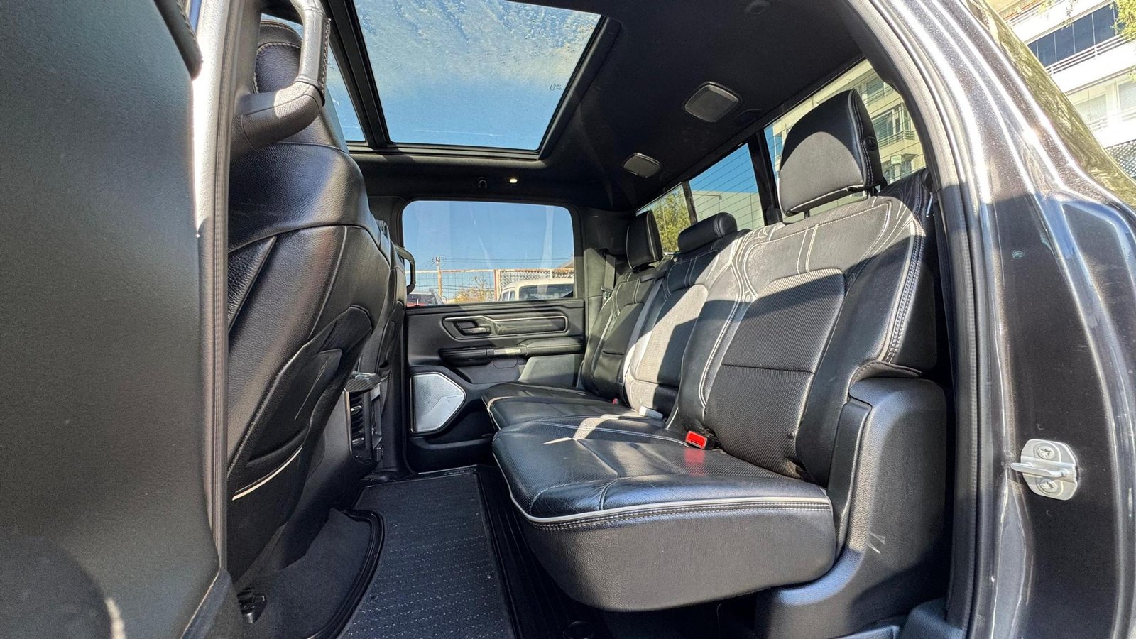 Ram NEW 1500 LTD 2019 - Imagen 16 de 18