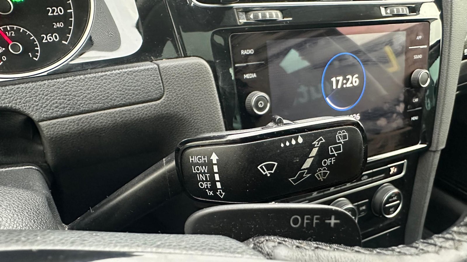 Volkswagen GOLF SPORT 1.4 AUT 2018 - Imagen 15 de 20