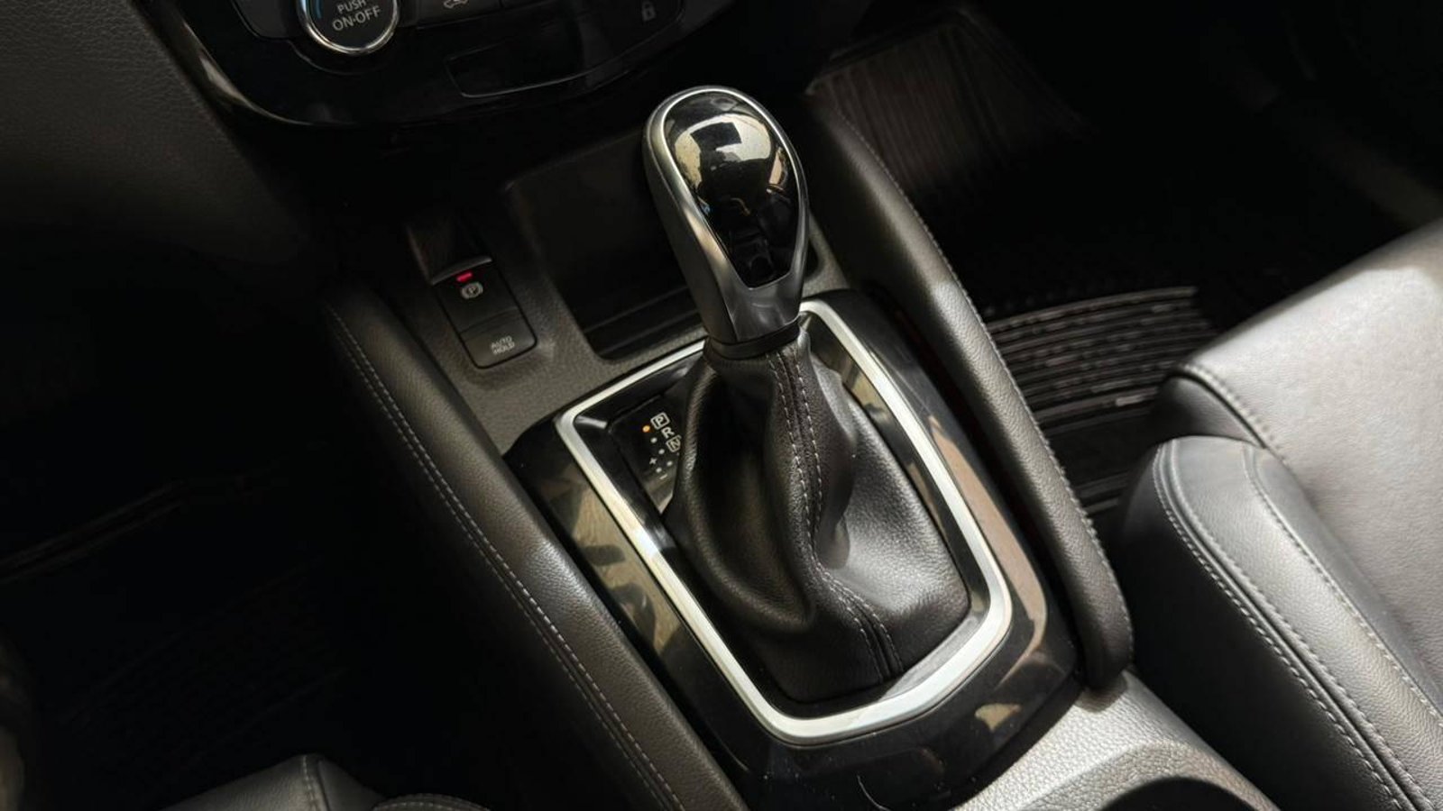NISSAN NEW QASHQAI 4WD 2.0 AUT 2021 - Imagen 14 de 20