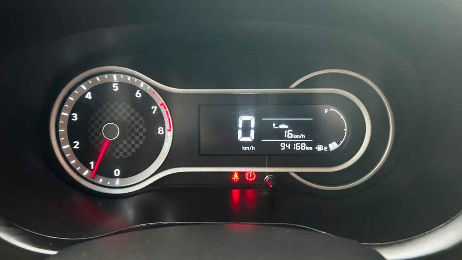 Hyundai Grand I10 2023 - Imagen 8 de 20