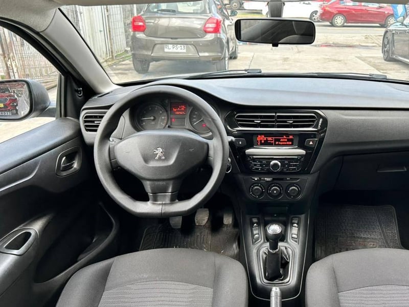 Peugeot 301 VTI 2018 - Imagen 10 de 18